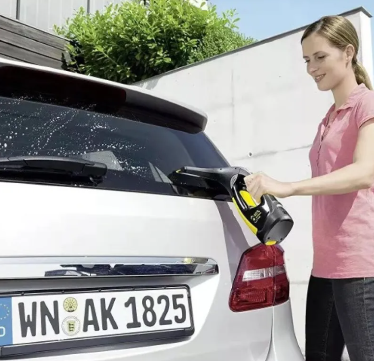 Effortless Glass Cleaner